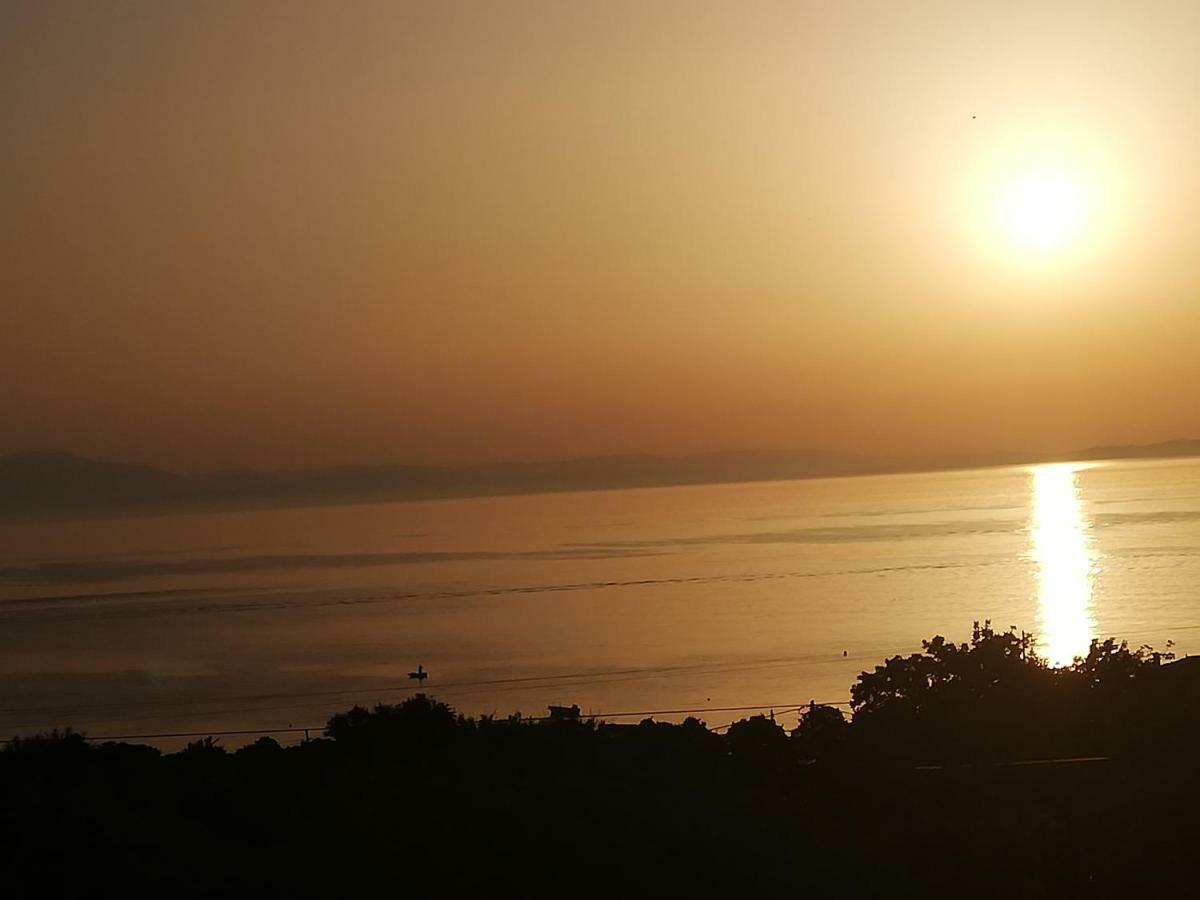 Sarantopoyloy Eleni Τυρός Εξωτερικό φωτογραφία